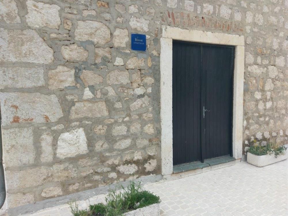 Appartement In Einem Dalmatischen Haus In Novigrad-Dalmatien Neben Zadar Novigrad  Exterior photo