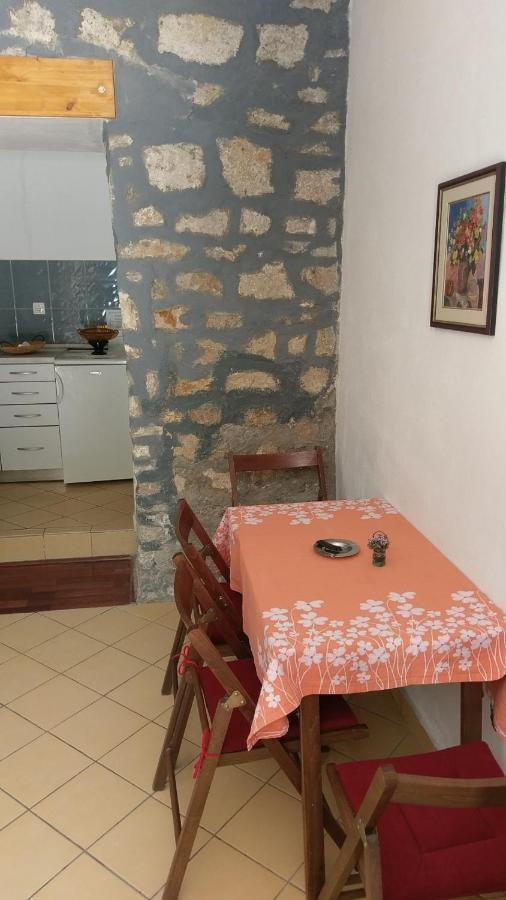 Appartement In Einem Dalmatischen Haus In Novigrad-Dalmatien Neben Zadar Novigrad  Exterior photo